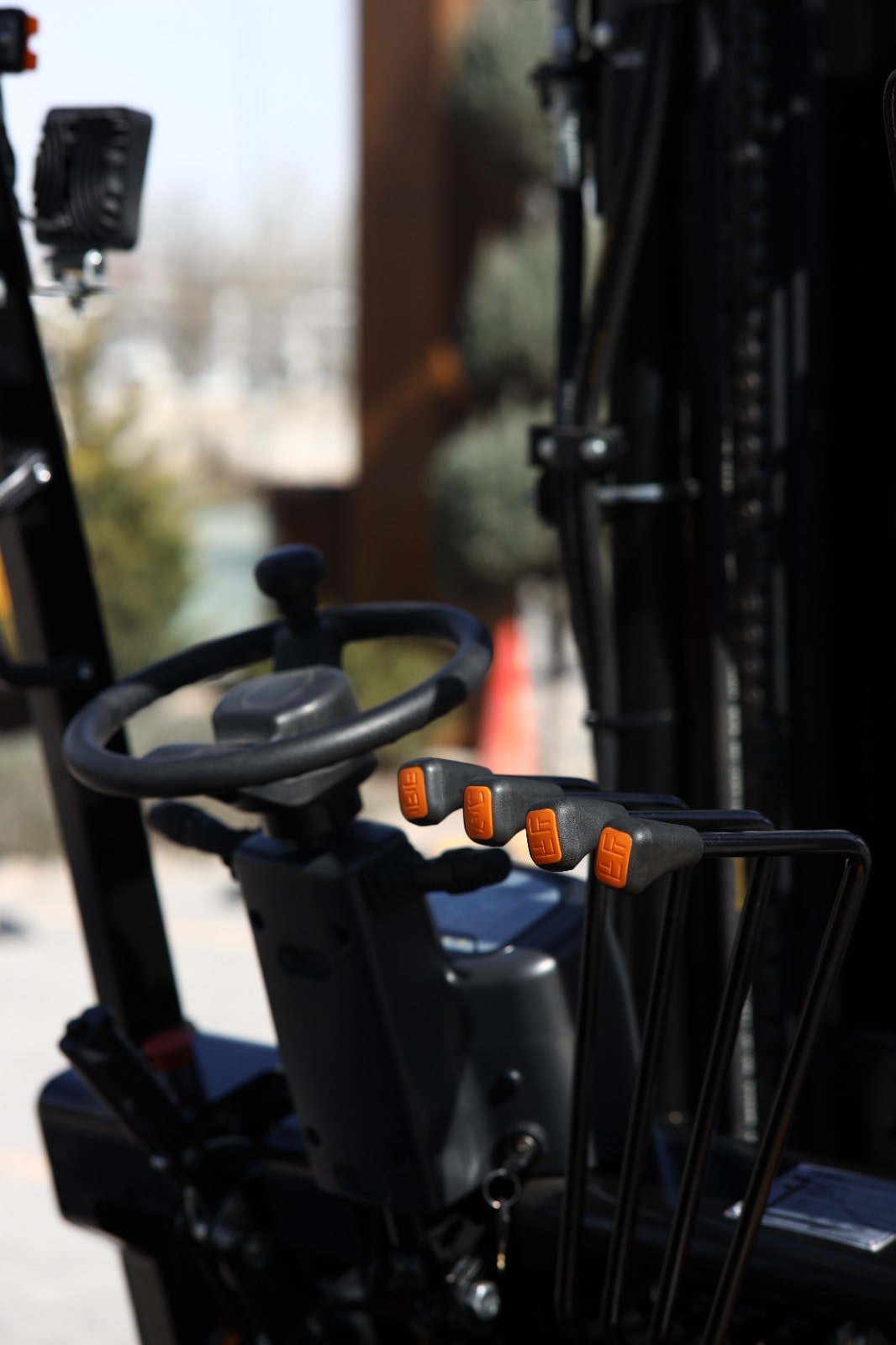 UYC CPD30-3 TON Lityum Forklift